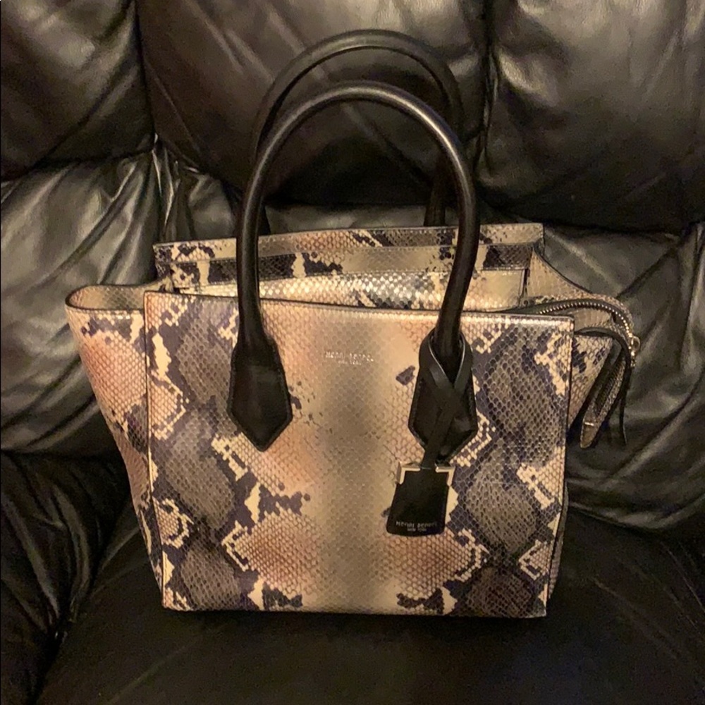 Henri Bendel snake skin tote!